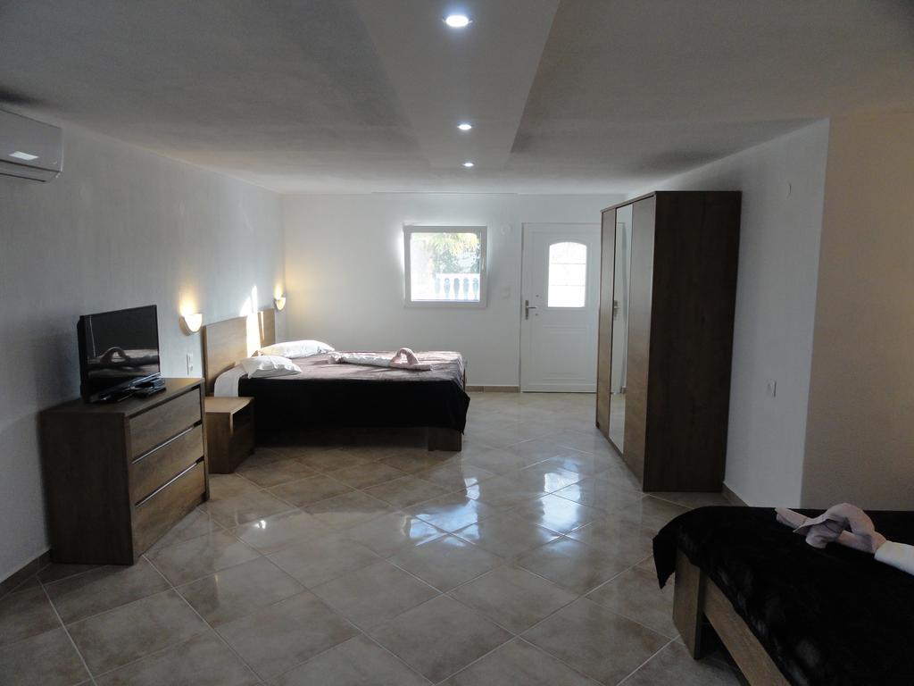 Delfini House Appartement Asprovalta Buitenkant foto
